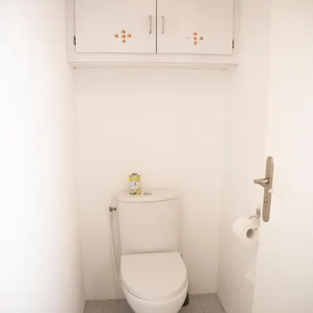 Superbe Port De Lumineux,clim , Parking Niza